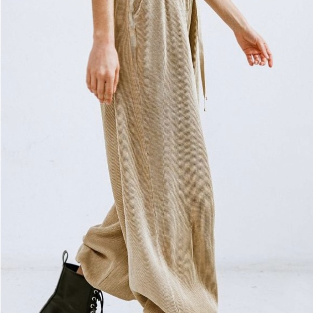 Washed Waffle Knit Jogger Pant - Picture 3 of 8